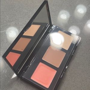 Laura Geller Eye Lip Cheek palette